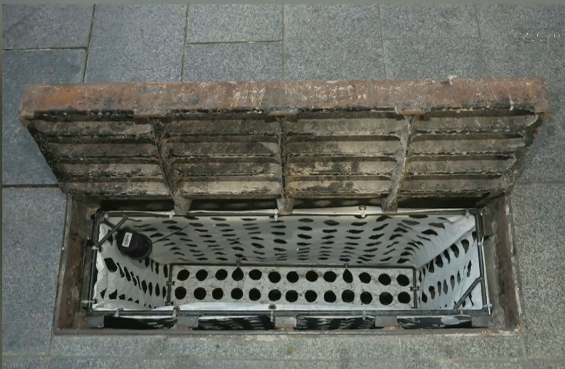 BUEIRO INTELIGENTE - Socialismo Criativo