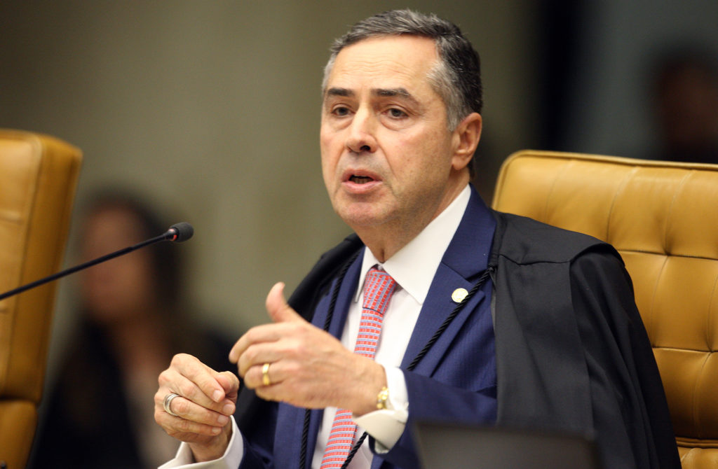 O ministro Lu[is Roberto Barroso, do STF, foi sorteado relator da votação presencial para definir o presidente da Câmara dos Deputados