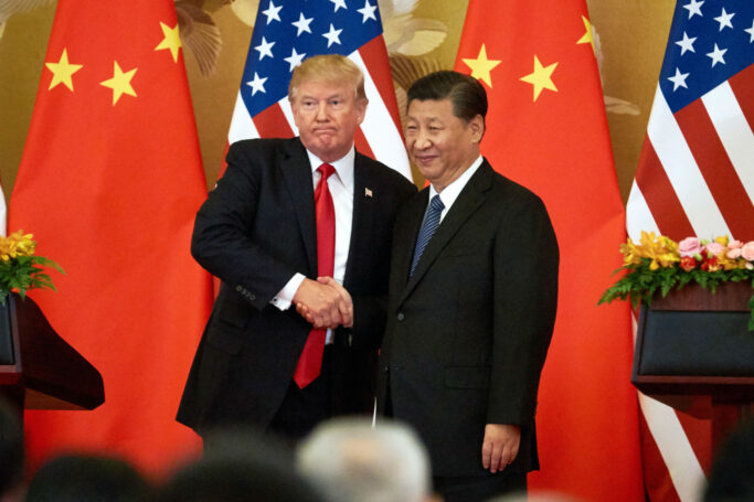 Os presidentes dos Estados Unidos, Donald Trump, e da China, Xi Jinping