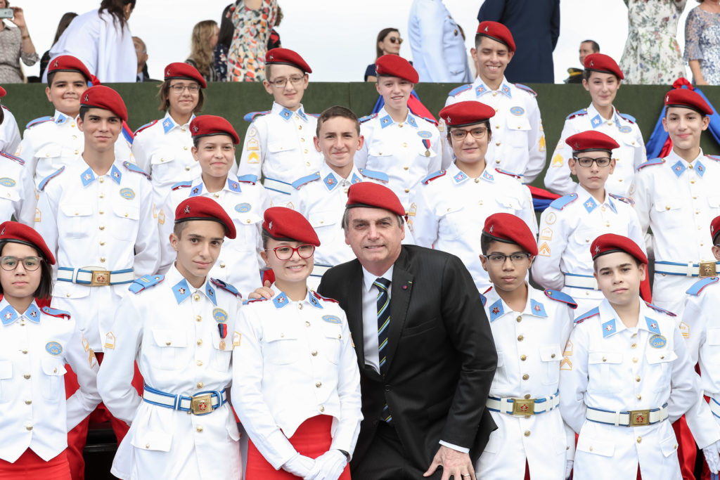 Escola cívico-militar Bolsonaro