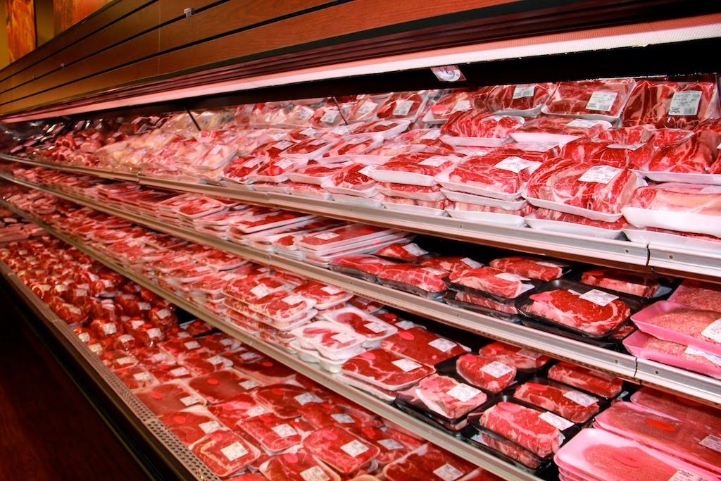 Sob pressão, Tesco ataca carne do Brasil por causar dano ambiental