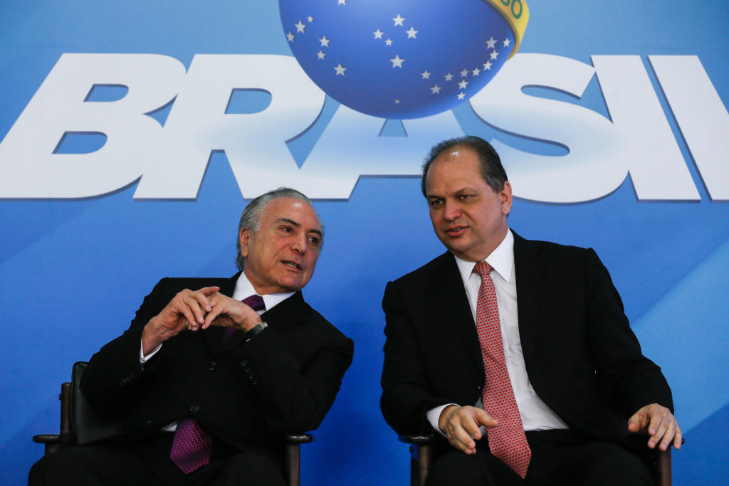 Bolsonaro dá cargo de líder do governo na Câmara para o Centrão