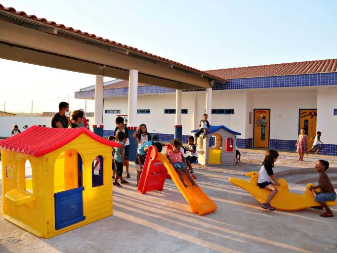 escolas - 200 dias letivos