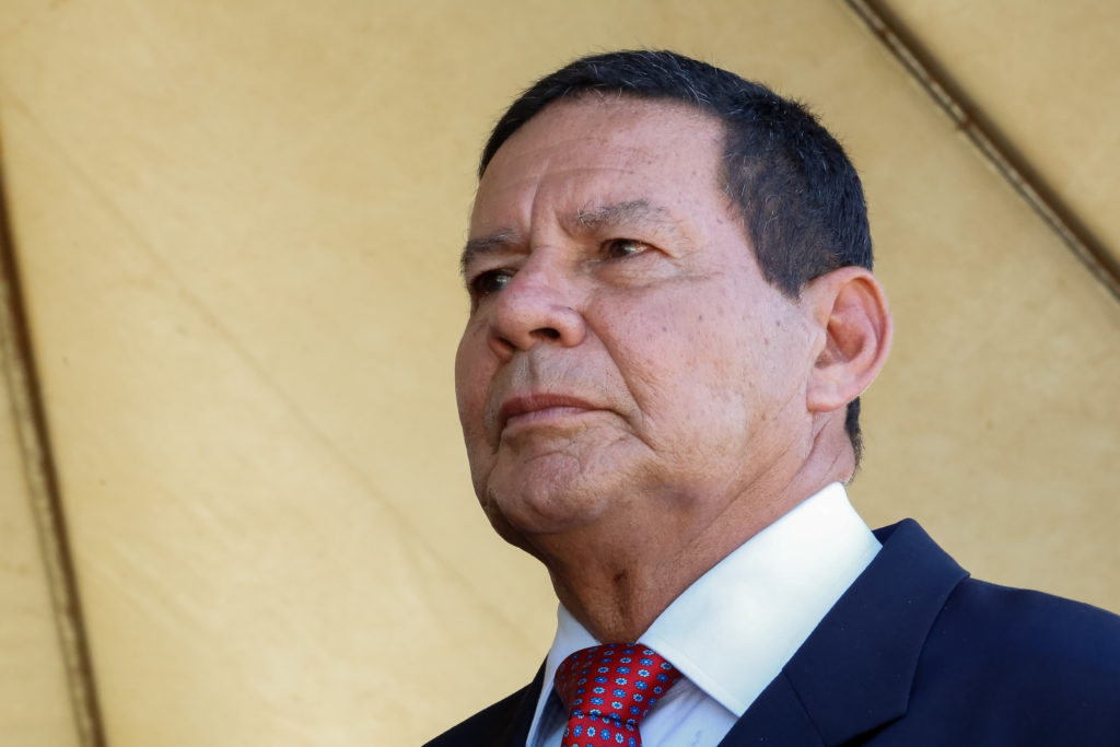 O vice-presidente Hamilton Mourão (PRTB) se manifestou sobre polêmicas recentes que envolveram membros das Forças Militares.