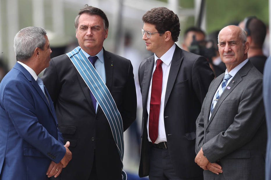 Após  Salles atacar Ramos, chamando-o de #mariafofoca, o presidente Jair Bolsonaro entrou em campo para colocar panos quentes na situação