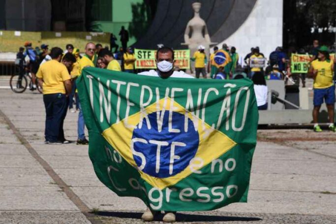 Brasileiros democraciarr