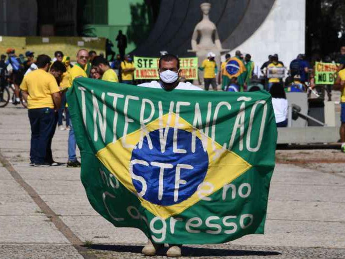 Brasileiros democraciarr