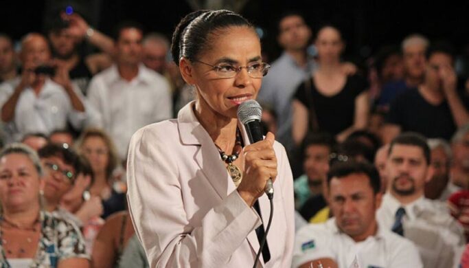 Presidente da Fundação Palmares, Sérgio Camargo, anunciou que excluiu o nome da ex-ministra Marina Silva da lista de Personalidades Negras da instituição. Em setembro, ele já havia excluído o nome da deputada federal Benedita da Silva da lista