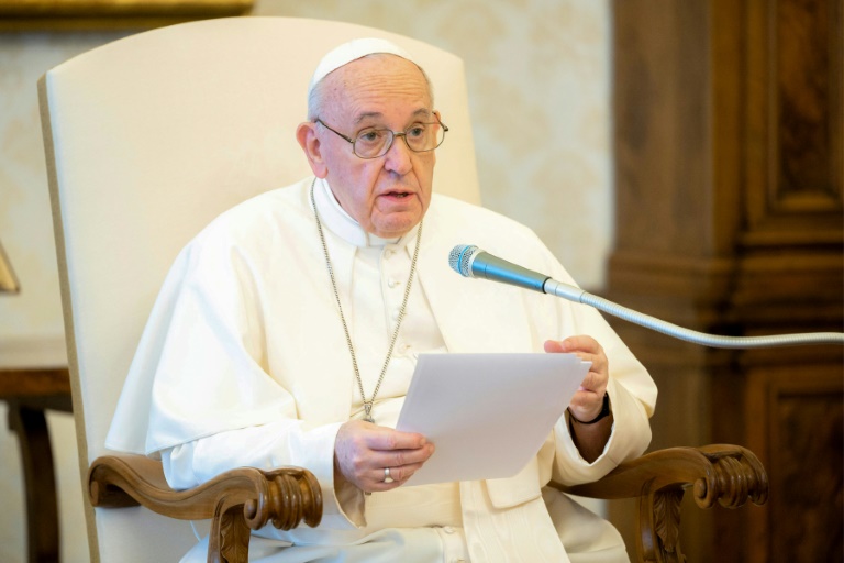 Vaticano diz que fala do papa Francisco sobre união homoafetiva foi tirada de contexto