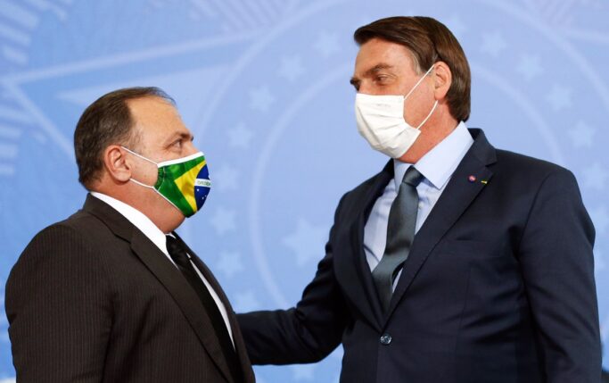 Bolsonaro e ministro da Saúde, Eduardo Pazuello