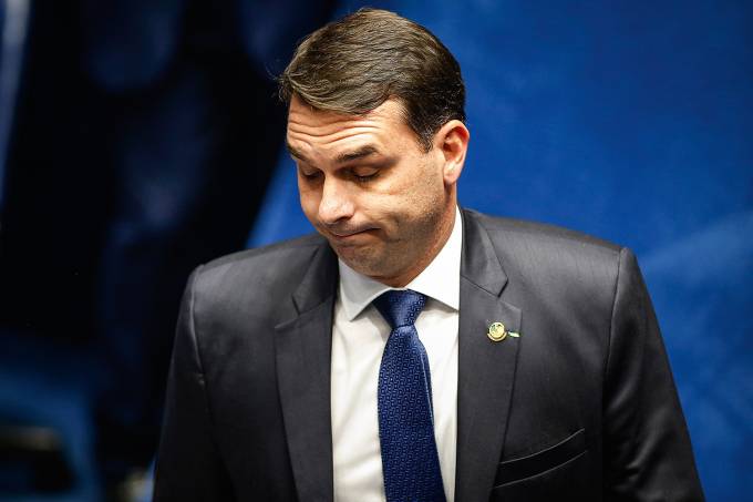 Ministros do STJ mantiveram compartilhamento de relatórios do Coaf sobre Flávio Bolsonaro com o Ministério Público do Rio de Janeiro (MP-RJ)