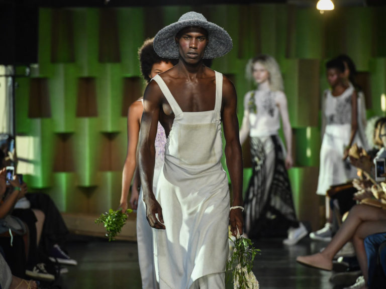 Grama 24/11/17 Brasil Eco Fashion Week - Foto: Reprodução/ Marcelo Soubhia / Agencia Fotosite