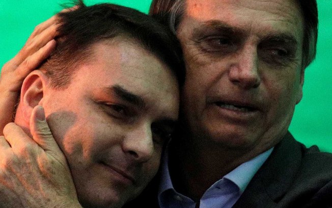 Flávio e Jair Bolsonaro