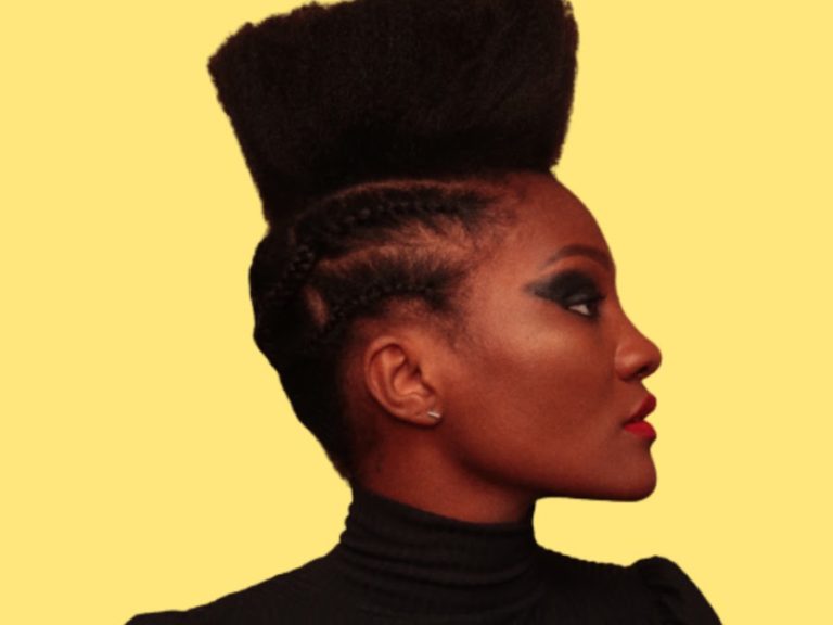 Influenciadora Jacy July, 30, começou a produzir conteúdo sobre beleza e empoderamento para mulheres negras - Foto; Reprodução/ Instagram Pessoal