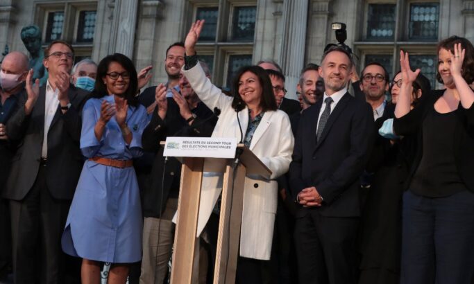 "A gestão da prefeitura se tornou, de repente, feminista demais", disse a prefeita de Paris, Anne Hidalgo/ Foto: Reprodução