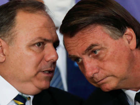 Eduardo Pazuello e Jair Bolsonaro