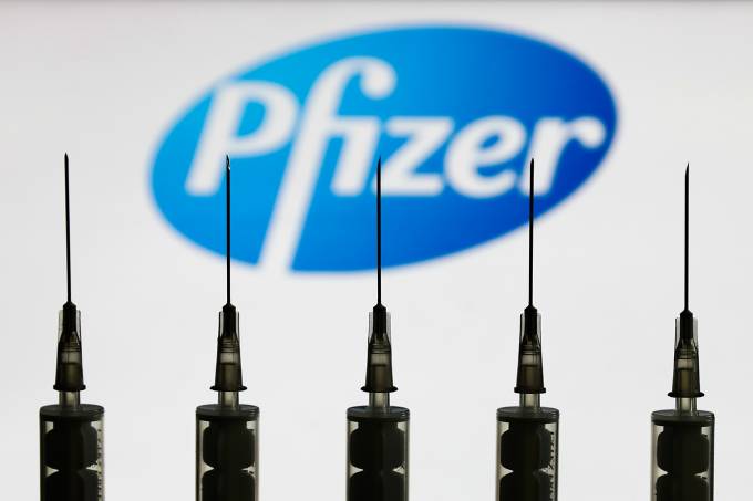 Neste sábado, a Agência Nacional de Vigilância Sanitária (Anvisa) comunicou que recebeu o pedido de registro definitivo da vacina da Pfizer