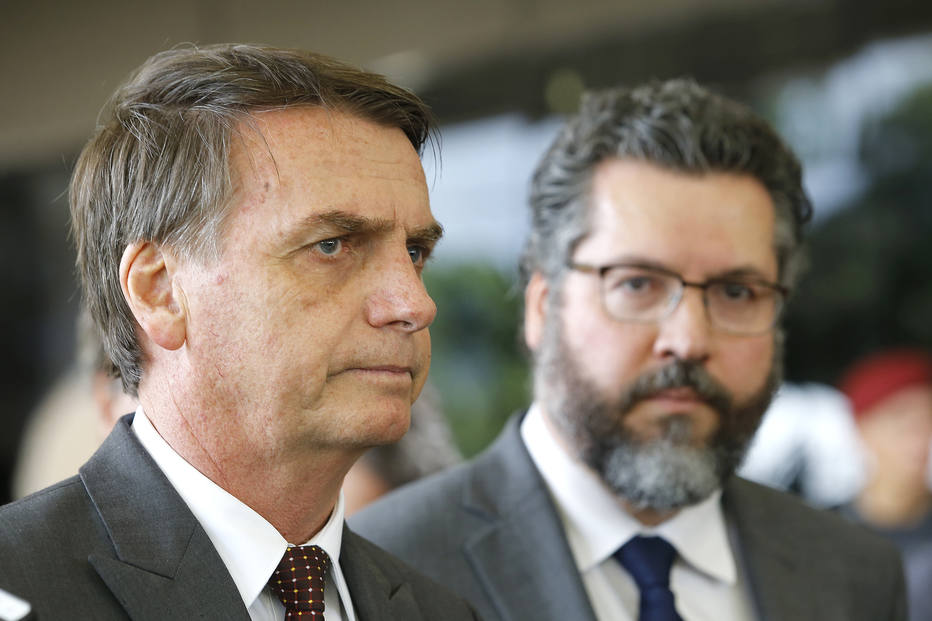 Bolsonaro e Ernesto Araújo