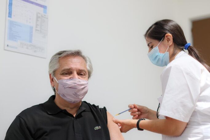 Alberto Fernández - vacina