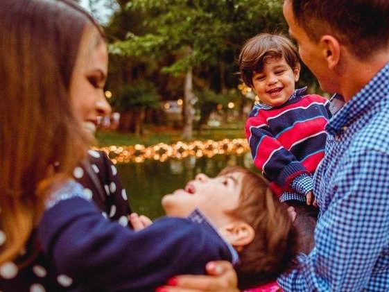 Vanessa e Eduardo conseguiram na justiça o direto de fazer a FIV pelo plano de saúde, sem custos adicionais - Foto: Arquivo pessoal