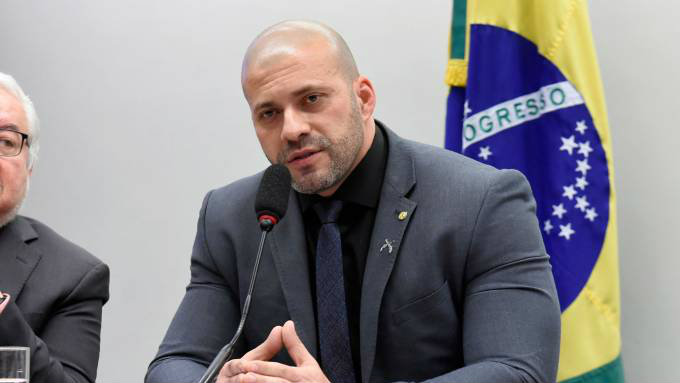 O STF referendou, por unanimidade, a decisão do ministro Alexandre de Moraes que determinou a prisão do deputado federal Daniel Silveira 