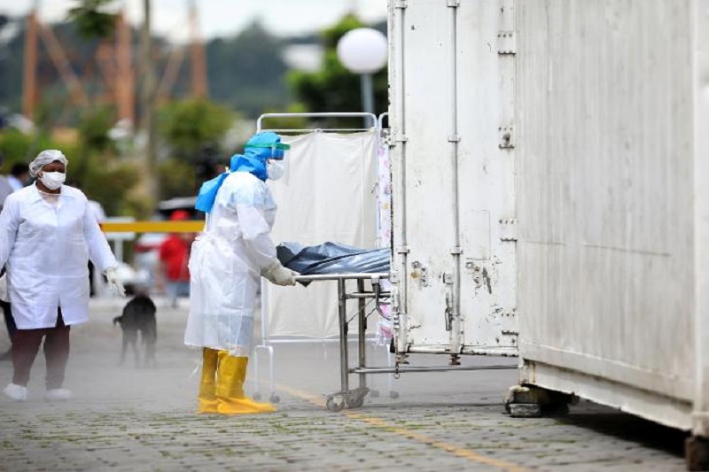 O cenário no Hospital Moinhos de Vento, o maior da rede privada do estado (RS), em meio ao agravamento da Covid-19 é de "campo de guerra"