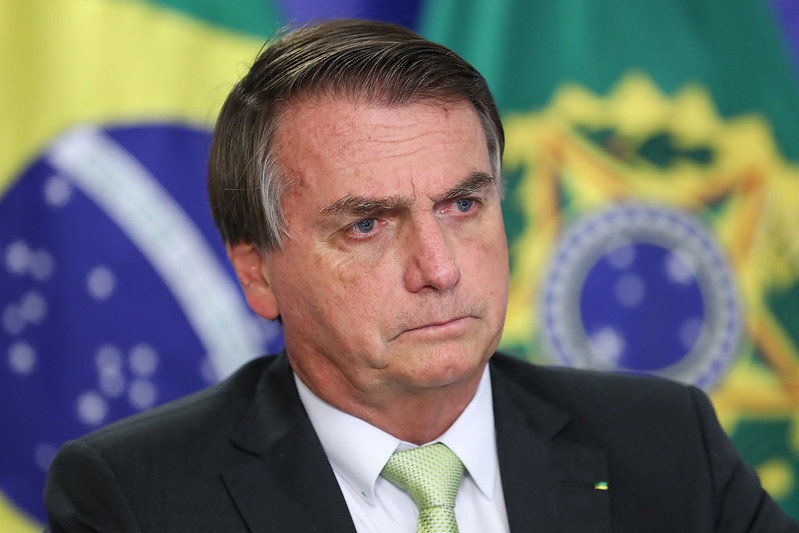 Bolsonaro tem insistido na ideia de que pode haver saques e revoltas causadas pela falta de emprego e renda da população