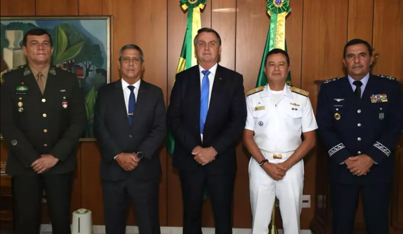 Na terça-feira (30), os comandantes das Forças Armadas pediram renúncia conjunta por discordar de Bolsonaro após demissão de Azevedo e Silva