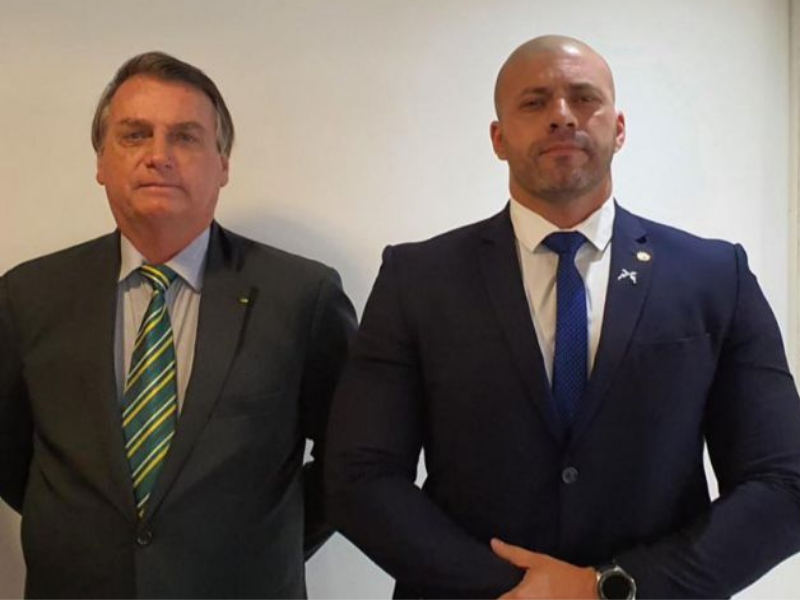 Presidente Jair Bolsonaro (PL) e deputado federal Daniel Silveira (PTB-RJ). Foto: Reprodução.