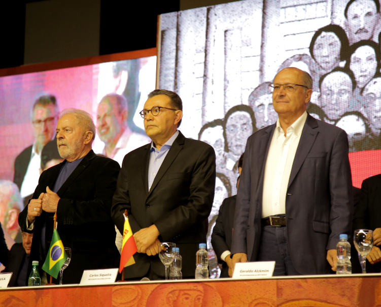 No Twitter, Mourão criticou PSB por reprodução do hino da internacional socialista em congresso e foi desmentido pela legenda socialista