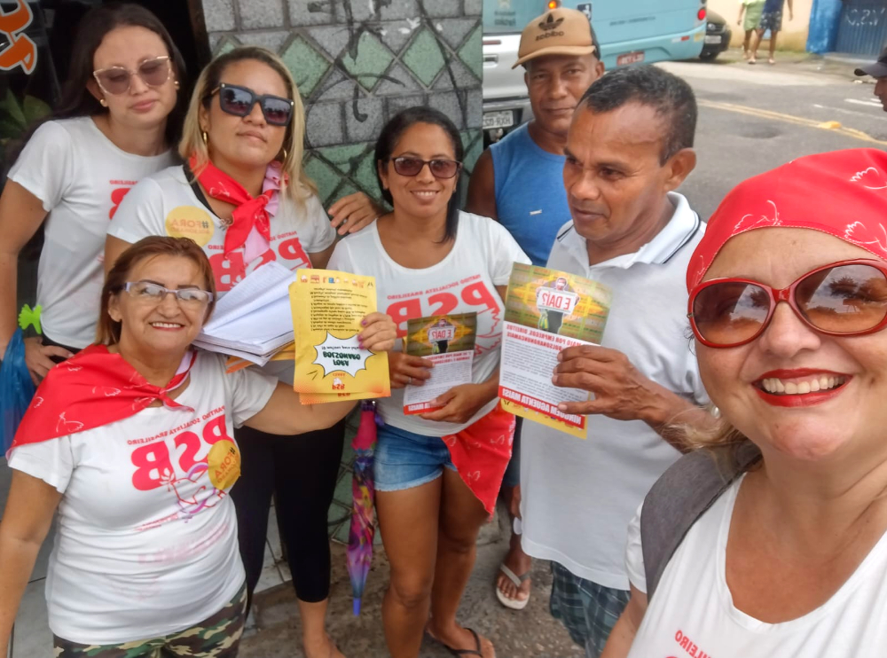Mulheres do PSB percorreram as ruas da cidade de Fortaleza com o objetivo de fortificar a presença socialista na capital cearense