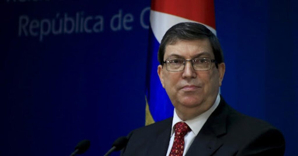 O chanceler de Cuba, Bruno Rodríguez, denunciou que os Estados Unidos usam a calúnia para tentar justificar a exclusão do país caribenho