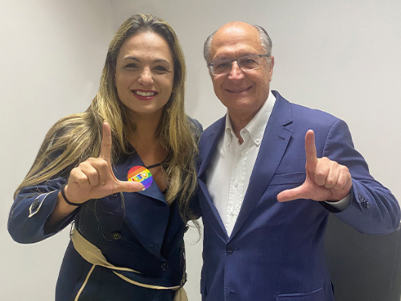 Secretária Nacional LGBT, Tathiane Araújo (PSB) e Geraldo Alckmin. Foto: LGBT Socialista. 