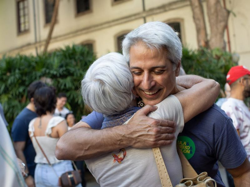 Alessandro Molon mantém candidatura ao Senado e financiamento coletivo, aberto na última sexta-feira, já atingiu 80%