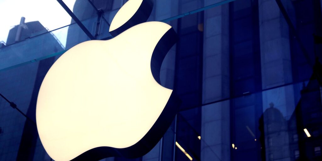 Em decisão, Ministério da Justiça afirma que a Apple tem obrigação de fornecer todos os itens para funcionamento do produto que comercializa