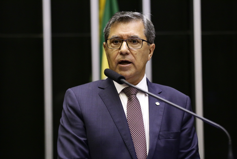 O comunicado interno com a decisão foi divulgado pelo presidente do PSB de Minas Gerais, o deputado Vilson da Fetaemg