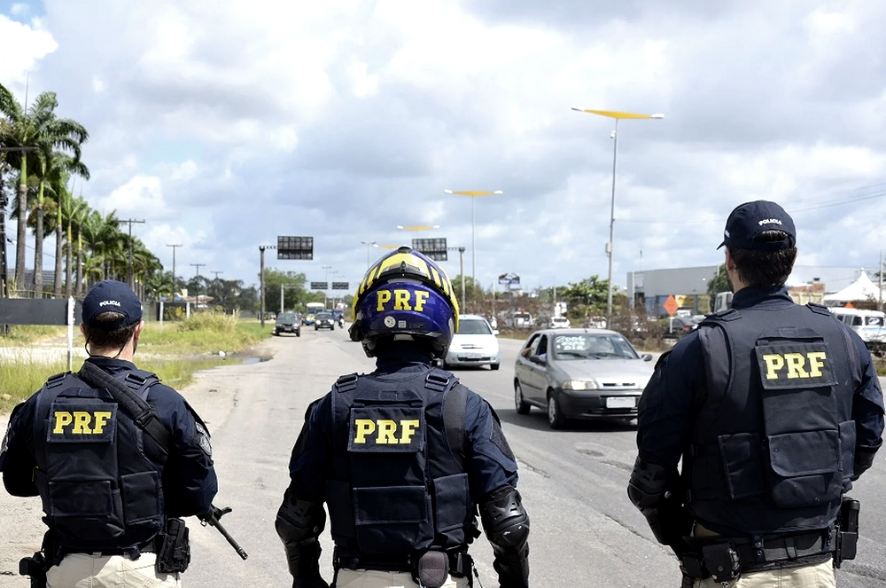 PRF é investigada pelas blitze no dia da votação e por não encerrar manifestações antidemocráticas em rodovias