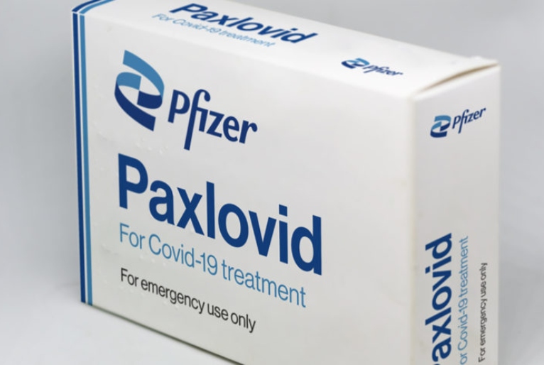 O medicamento da Pfizer contra a Covid-19 só poderá ser vendido com receita e deverá ser utilizado por adultos