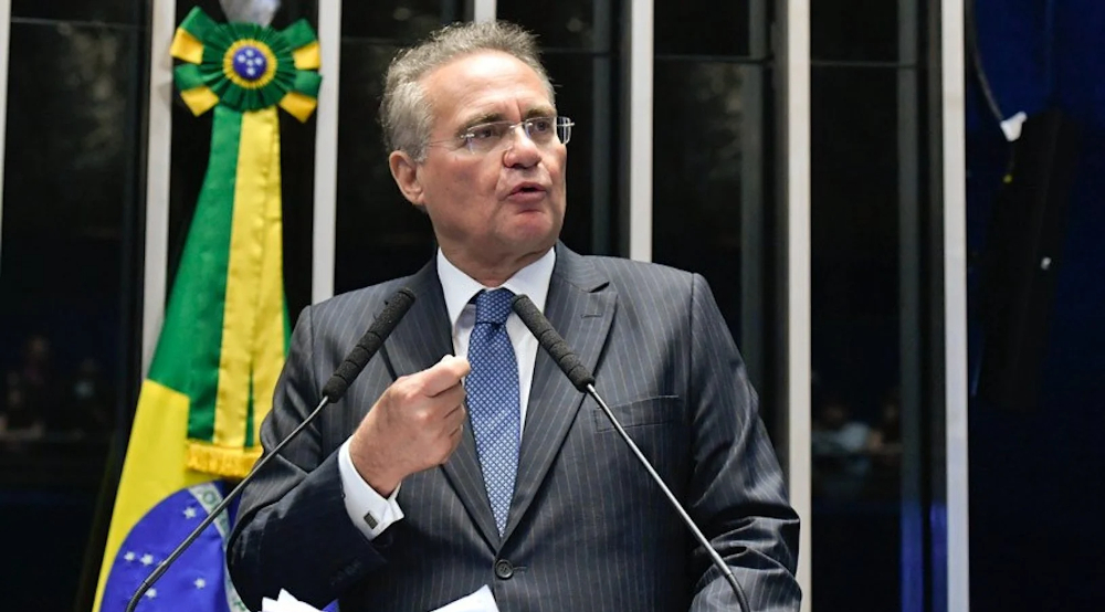 O senador Renan Calheiros (MDB) disse que é preciso dar consequência a todas as investigações contra o atual presidente, Jair Bolsonaro (PL)