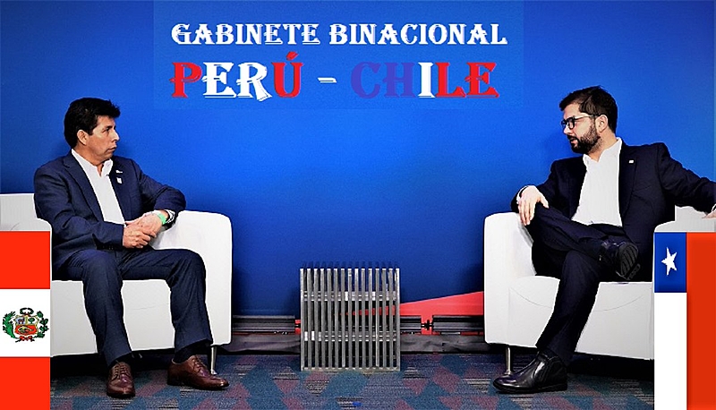 Encontro entre os presidentes Pedro Castillo e Gabriel Boric em Santiago. Eles presidem o Gabinete Binacional Peru-Chile e a IV Reunião do Comitê Permanente de Consulta e Coordenação Política - Reprodução / Twitter Prensa Perú