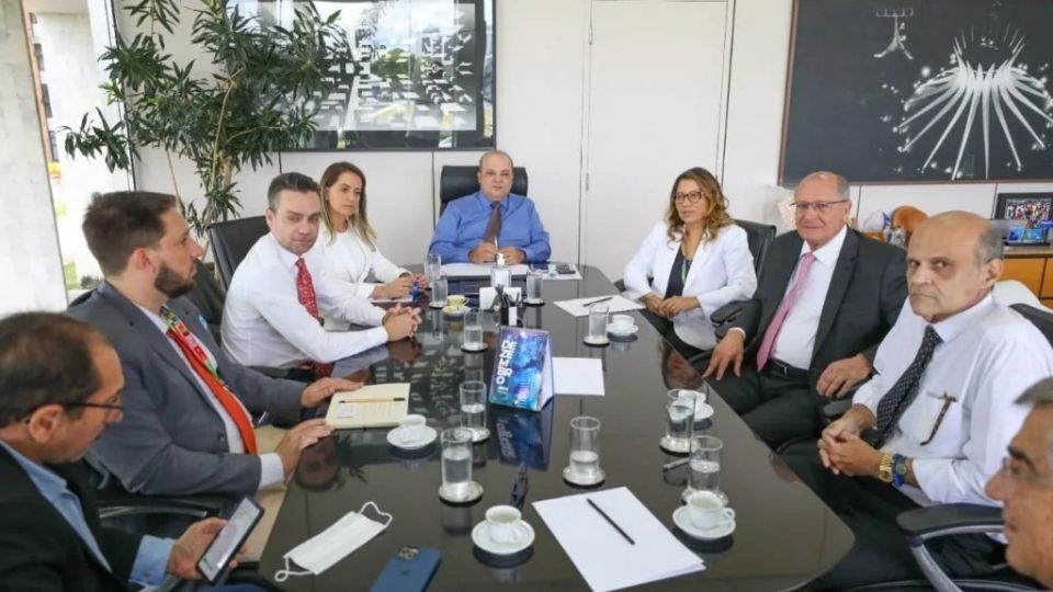 Reunião de Janja e Alckmin com Ibaneis e outros integrantes do governo do DF para tratar da festa de posse. Créditos: Agência Brasília
