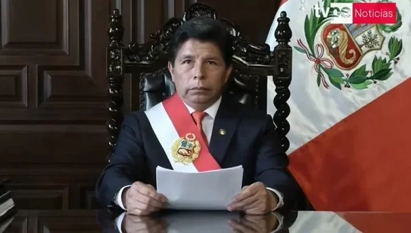 Pedro Castillo diz que tomou a decisão de estabelecer "governo de exceção para restabelecer o estado de direito e a democracia" no Peru 