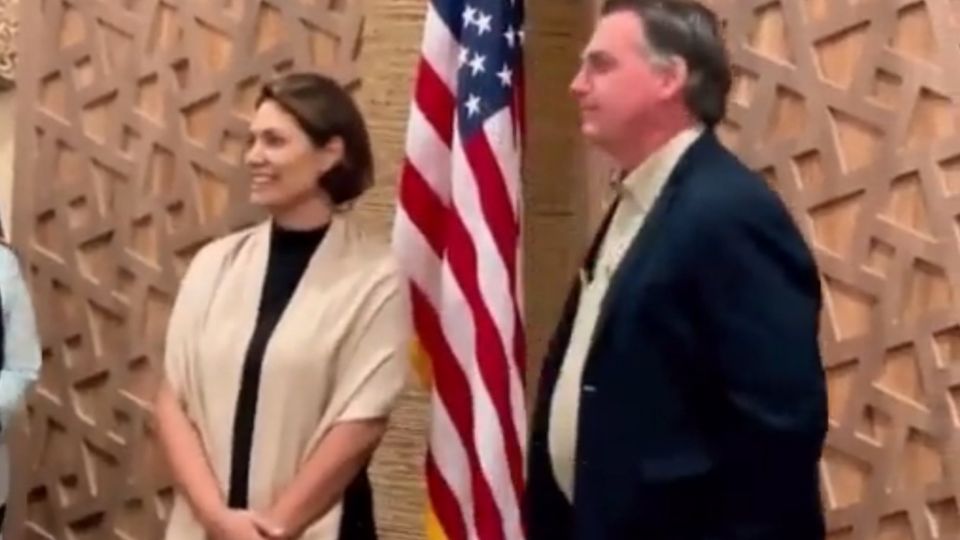 Michelle e Jair Bolsonaro nos EUA.
Créditos: Reprodução/Twitter