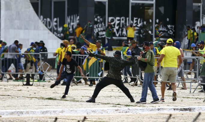 Manifestantes invadem Congresso, STF e Palácio do Planalto. Foto: Marcelo Camargo/Agência Brasil