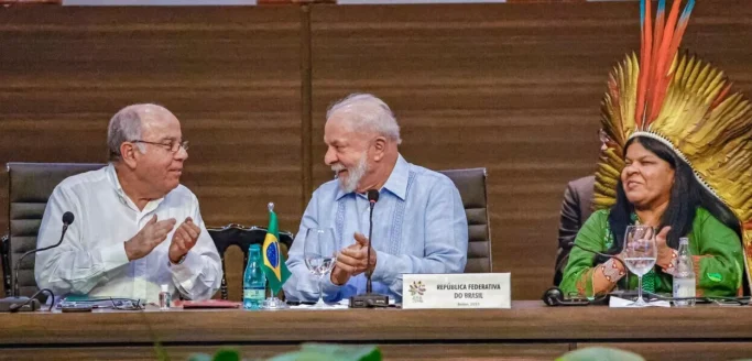 Mauro Vieira, Lula e Sonia Guajajara (Foto: Ricardo Stuckert/PR)